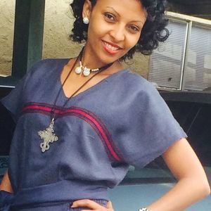 Meet your Posher, Aida